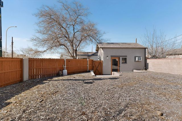 323 High Street SE, Albuquerque, NM 87102