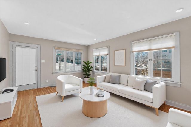 323 High Street SE, Albuquerque, NM 87102