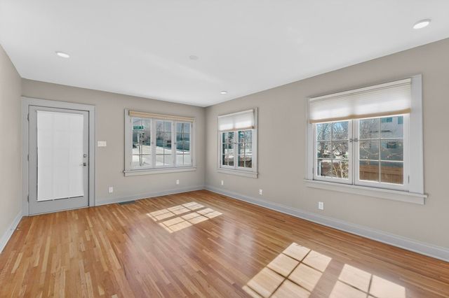 323 High Street SE, Albuquerque, NM 87102