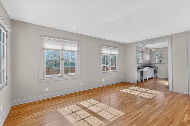 323 High Street SE, Albuquerque, NM 87102