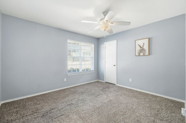 2206 Oak Forest Court, Arlington, TX 76012