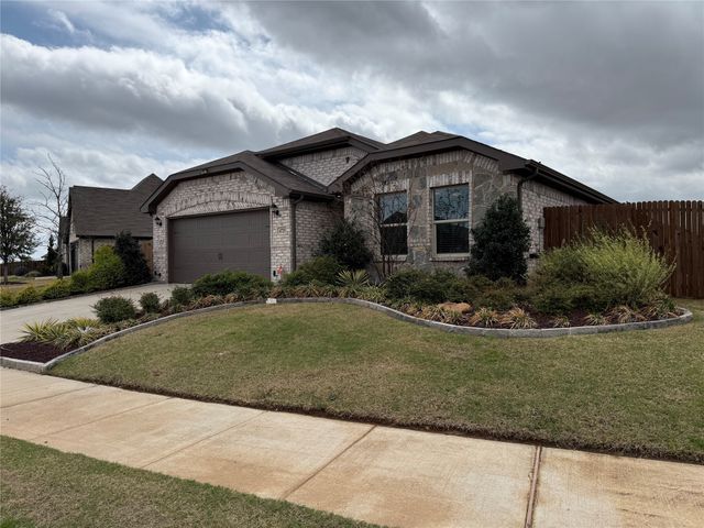 4725 Sassafras Drive, Fort Worth, TX 76036