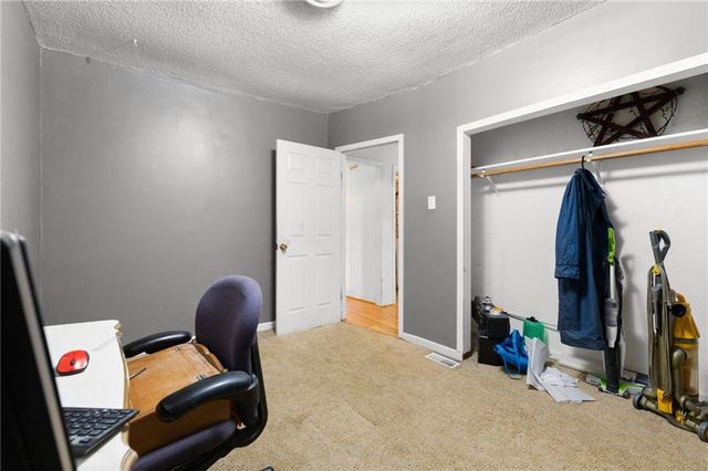 1046 S 79th Terrace, Kansas City, KS 66111
