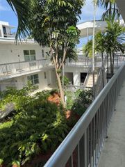 8080 Tatum Waterway Drive 21, Miami Beach, FL 33141