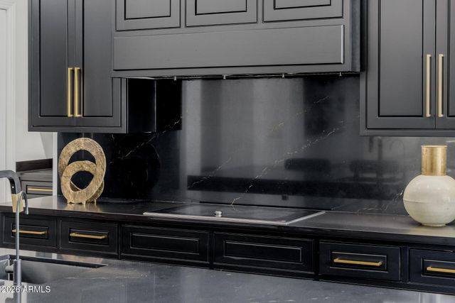 12651 S 71ST Street, Tempe, AZ 85284