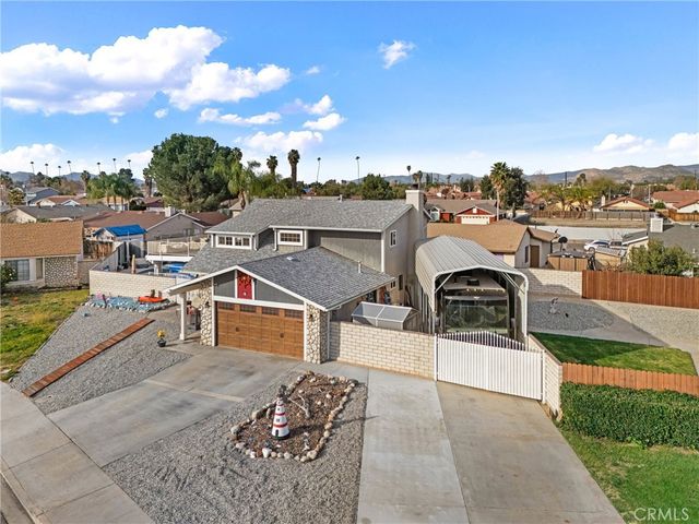 869 Fillmore Court, Hemet, CA 92543