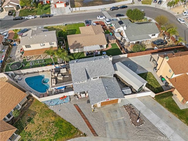 869 Fillmore Court, Hemet, CA 92543