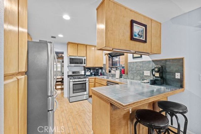 869 Fillmore Court, Hemet, CA 92543