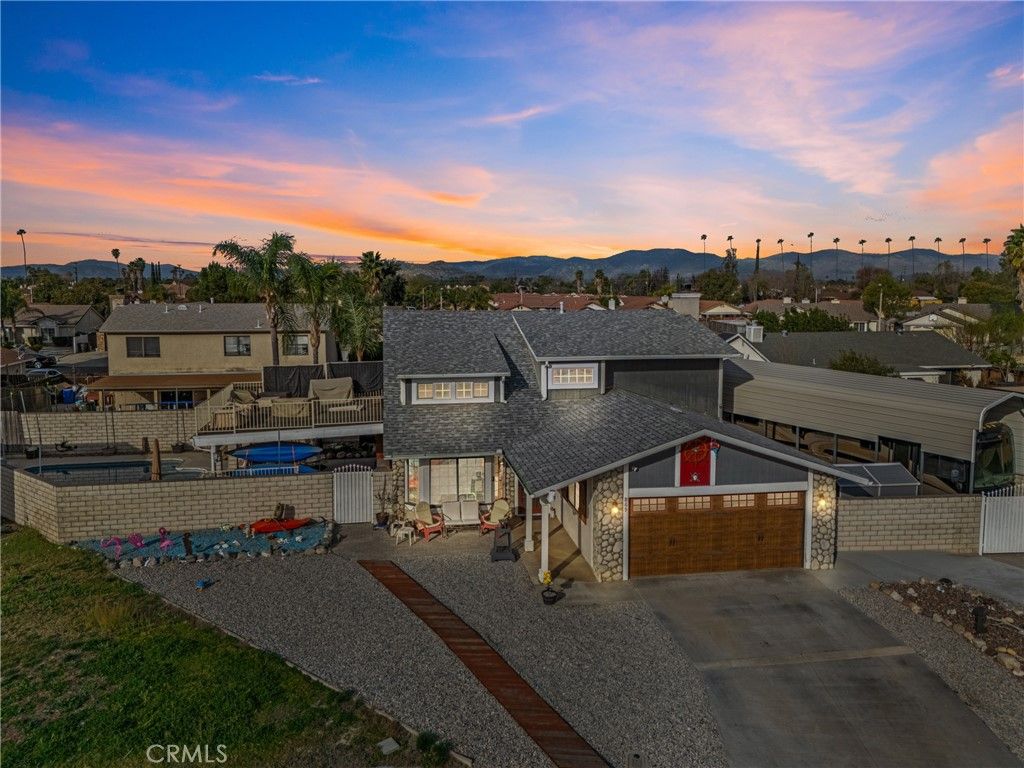 869 Fillmore Court, Hemet, CA 92543