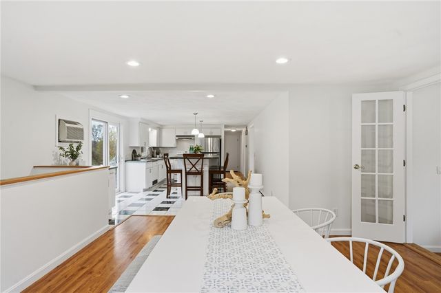 49 Roosevelt Drive, Bristol, RI 02809