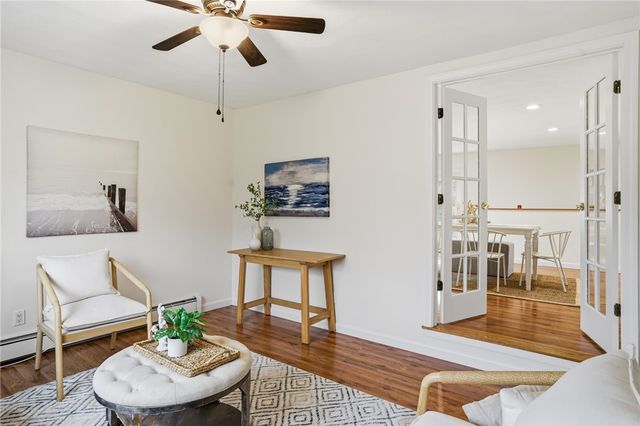 49 Roosevelt Drive, Bristol, RI 02809