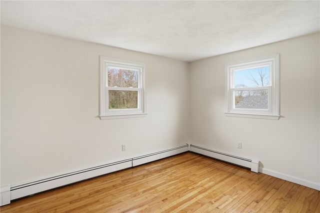 49 Roosevelt Drive, Bristol, RI 02809