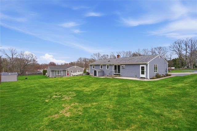 49 Roosevelt Drive, Bristol, RI 02809