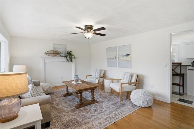 49 Roosevelt Drive, Bristol, RI 02809