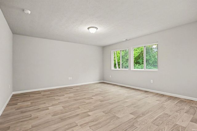 2167 Miami Trail, Huntington, IN 46750