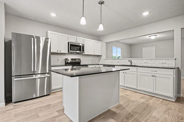 2167 Miami Trail, Huntington, IN 46750