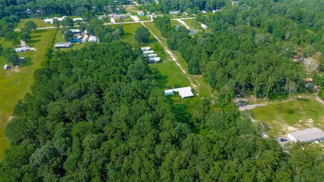 905 County Road 379, Cleveland, TX 77328