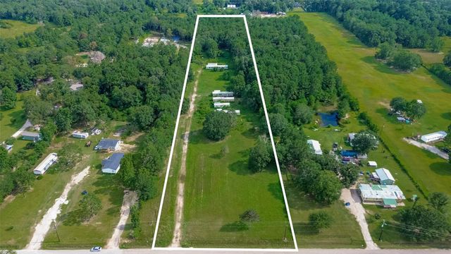 905 County Road 379, Cleveland, TX 77328