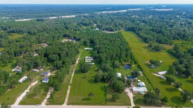 905 County Road 379, Cleveland, TX 77328