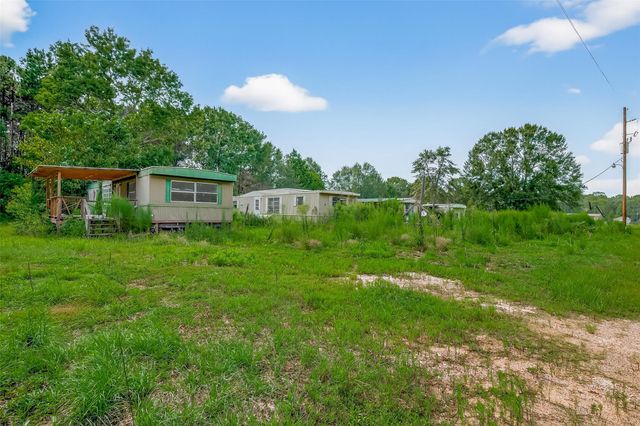 905 County Road 379, Cleveland, TX 77328