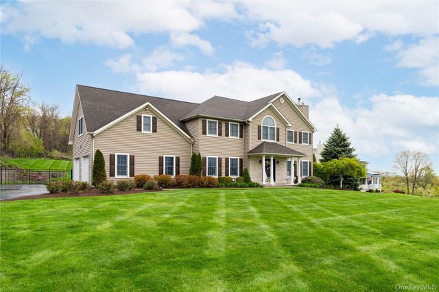 60 Idlewild Road, Marlboro, NY 12542