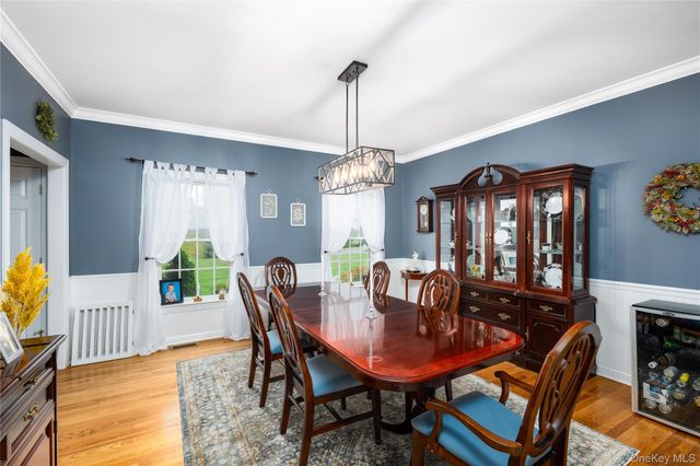 60 Idlewild Road, Marlboro, NY 12542