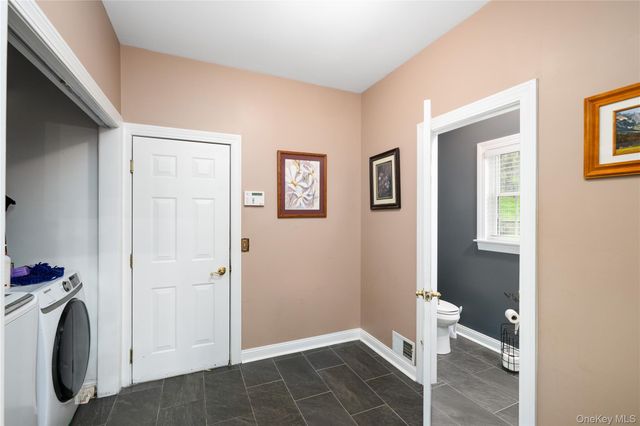 60 Idlewild Road, Marlboro, NY 12542