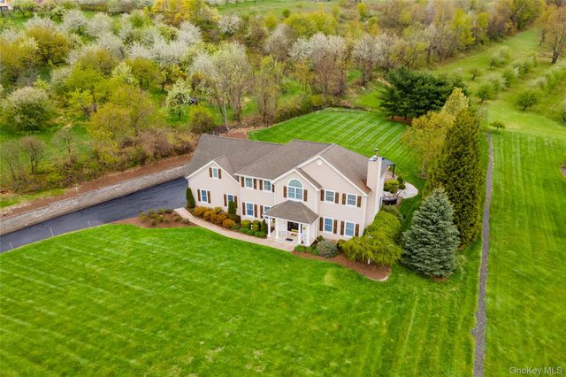 60 Idlewild Road, Marlboro, NY 12542