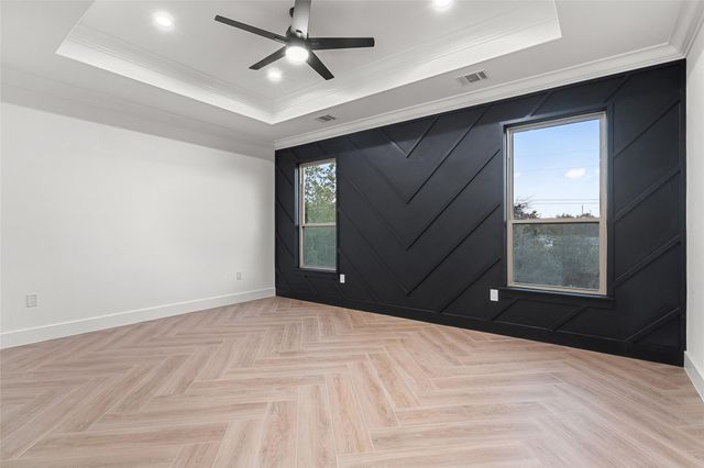 137 Granitecastle DR, Granite Shoals, TX 78654