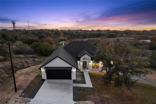 137 Granitecastle DR, Granite Shoals, TX 78654