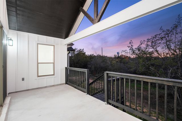 137 Granitecastle DR, Granite Shoals, TX 78654