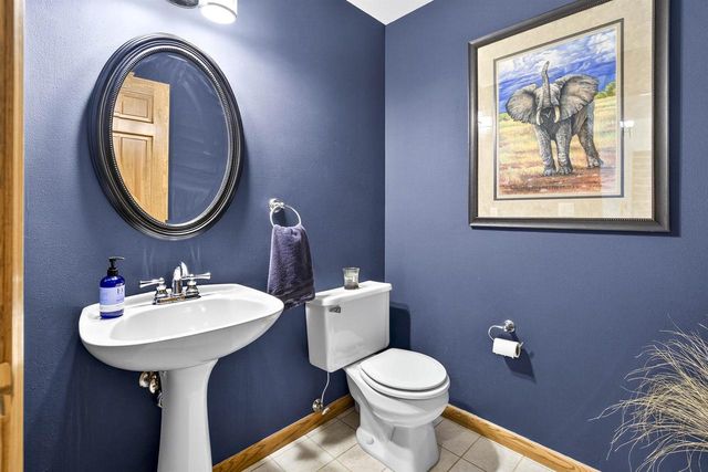 2928 E RIDGE PLACE, Neenah, WI 54956