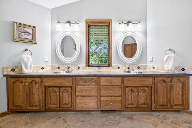 2928 E RIDGE PLACE, Neenah, WI 54956