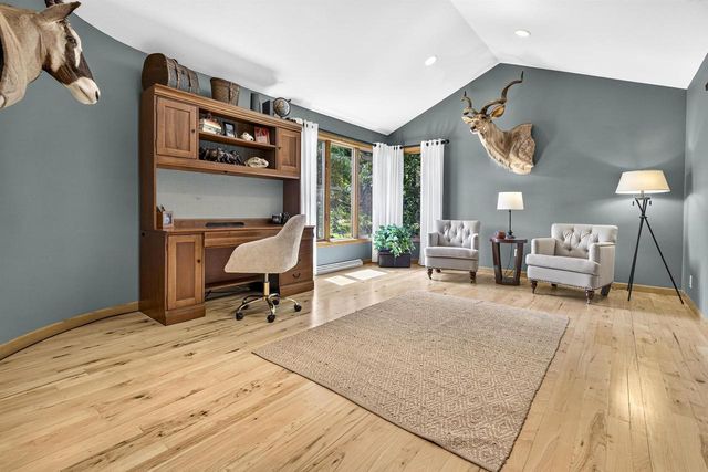 2928 E RIDGE PLACE, Neenah, WI 54956
