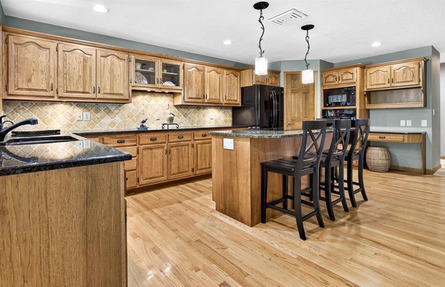 2928 E RIDGE PLACE, Neenah, WI 54956
