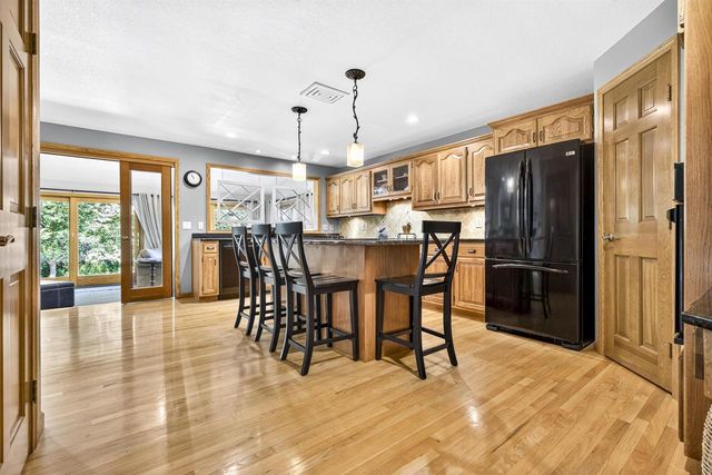 2928 E RIDGE PLACE, Neenah, WI 54956