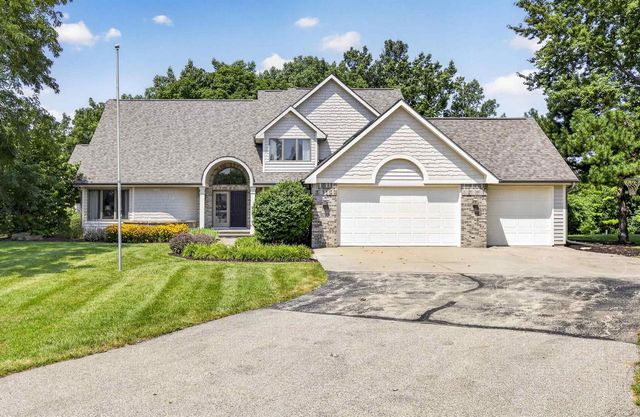 2928 E RIDGE PLACE, Neenah, WI 54956