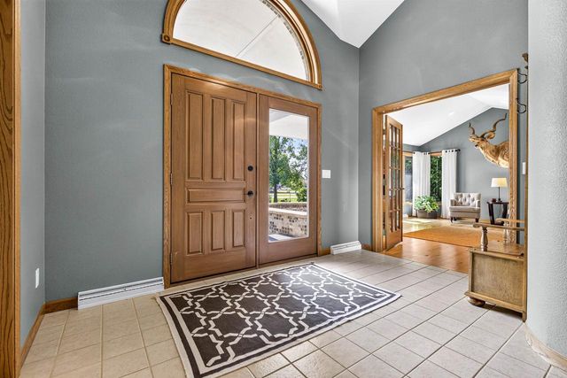 2928 E RIDGE PLACE, Neenah, WI 54956