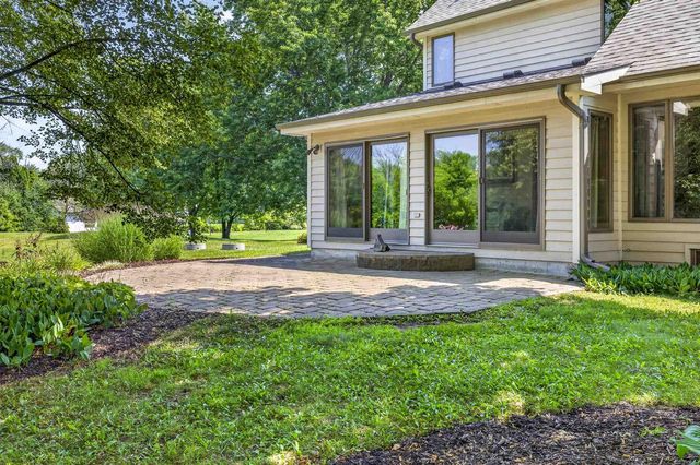 2928 E RIDGE PLACE, Neenah, WI 54956