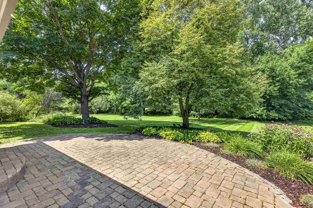 2928 E RIDGE PLACE, Neenah, WI 54956