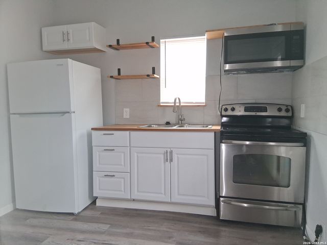 539 hicks, San Antonio, TX 78210