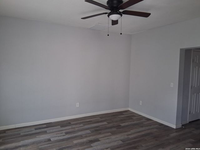 539 hicks, San Antonio, TX 78210