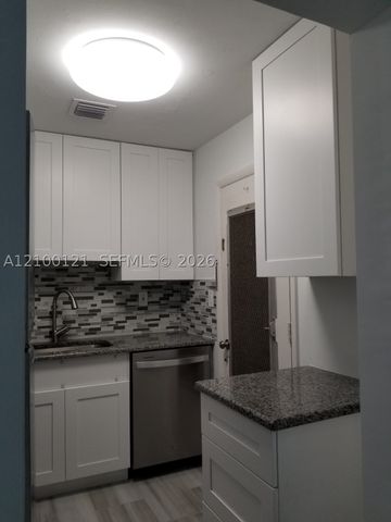 2990 NE 16th Ave 105, Oakland Park, FL 33334