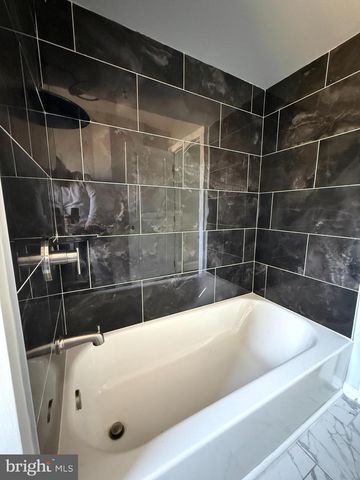 333 W BUCK ST, Paulsboro, NJ 08066