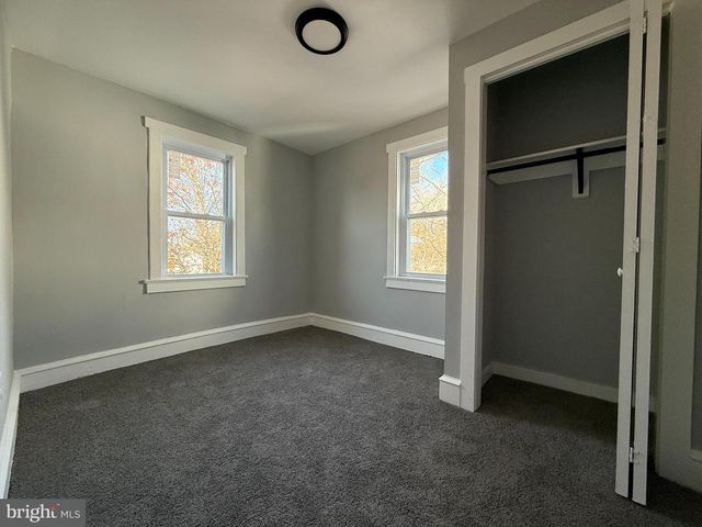 333 W BUCK ST, Paulsboro, NJ 08066