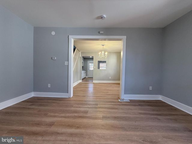 333 W BUCK ST, Paulsboro, NJ 08066