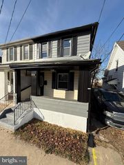 333 W BUCK ST, Paulsboro, NJ 08066