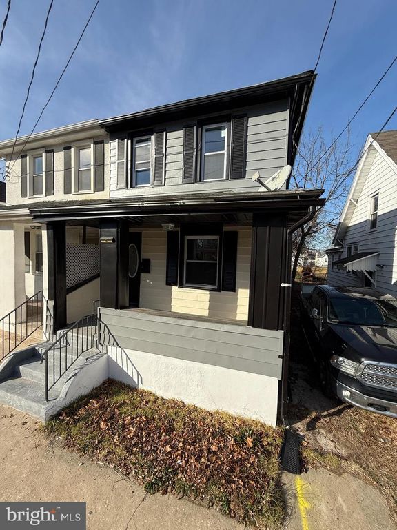 333 W BUCK ST, Paulsboro, NJ 08066