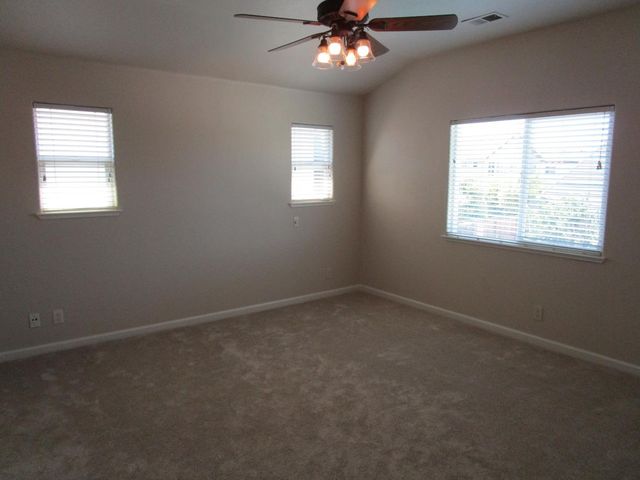 1721 Monte Vista Drive, Hollister, CA 95023