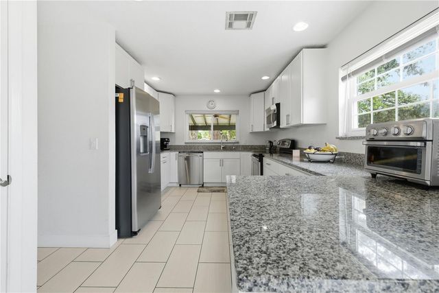 1389 PONCE DE LEON BOULEVARD, Winter Springs, FL 32708